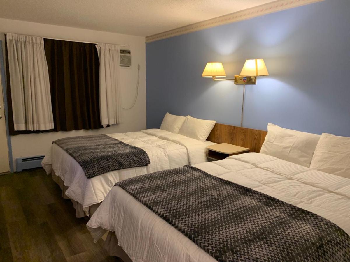 Swiss Sunset Inn Penticton Eksteriør bilde