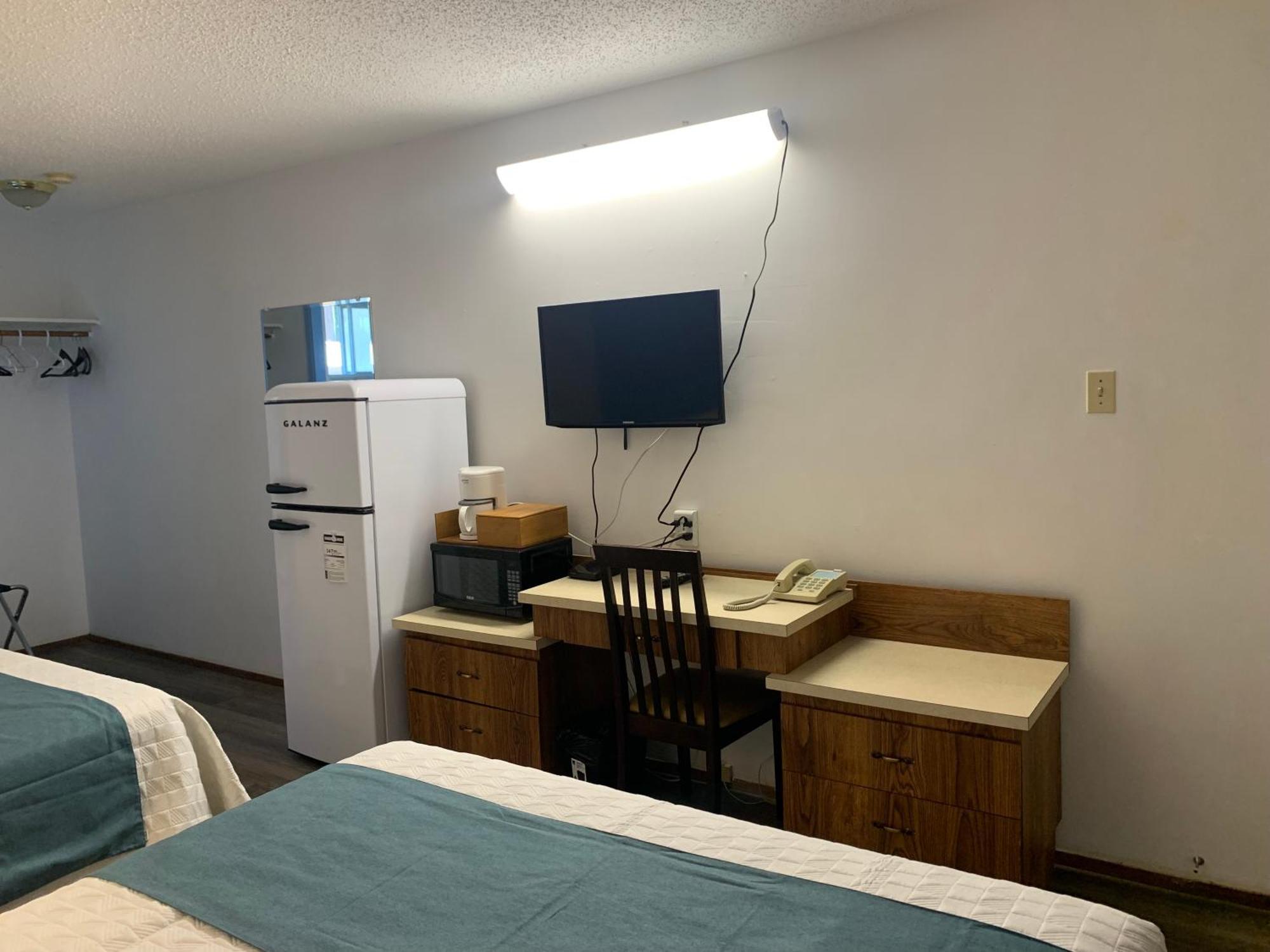 Swiss Sunset Inn Penticton Eksteriør bilde