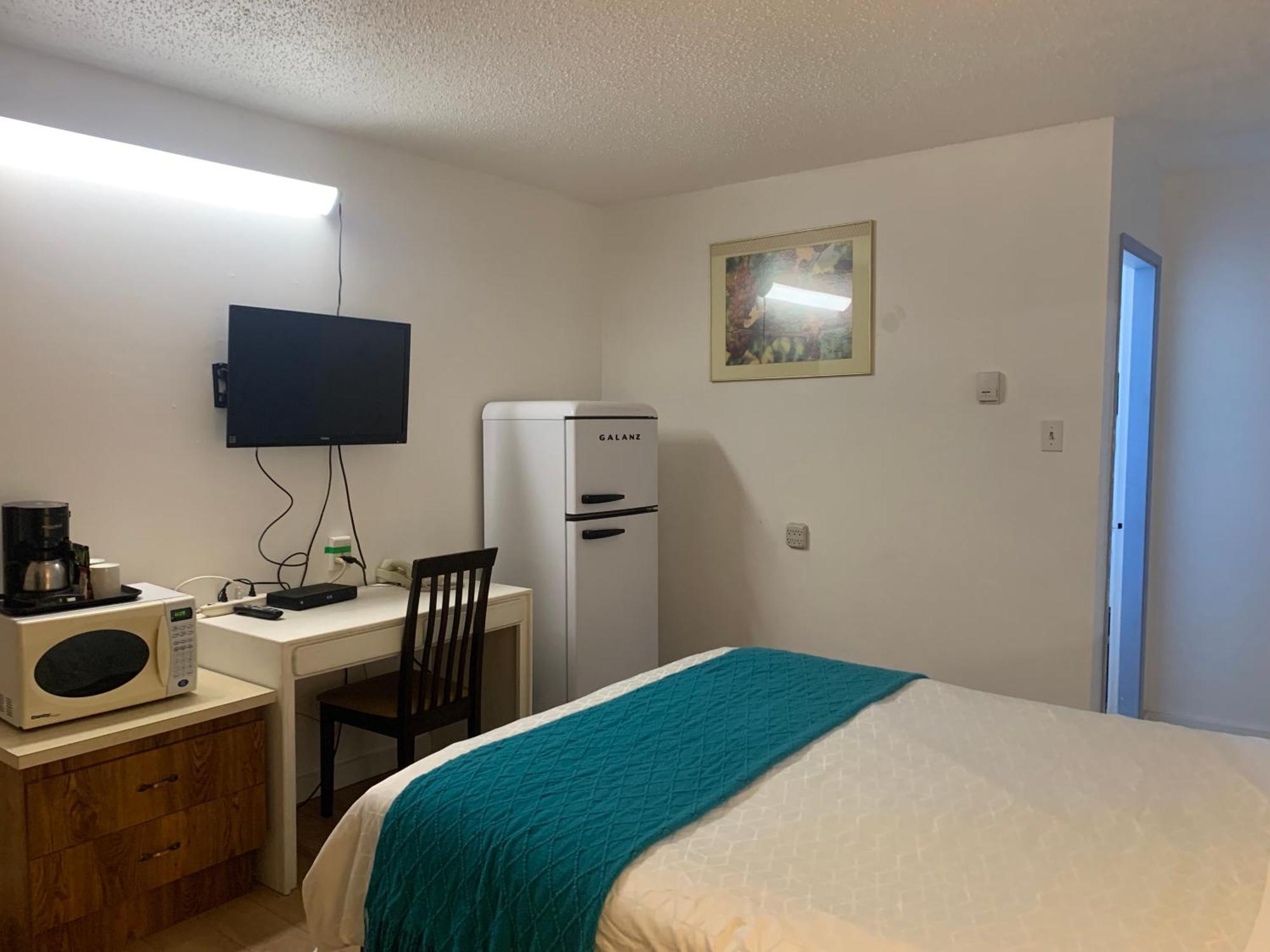 Swiss Sunset Inn Penticton Eksteriør bilde