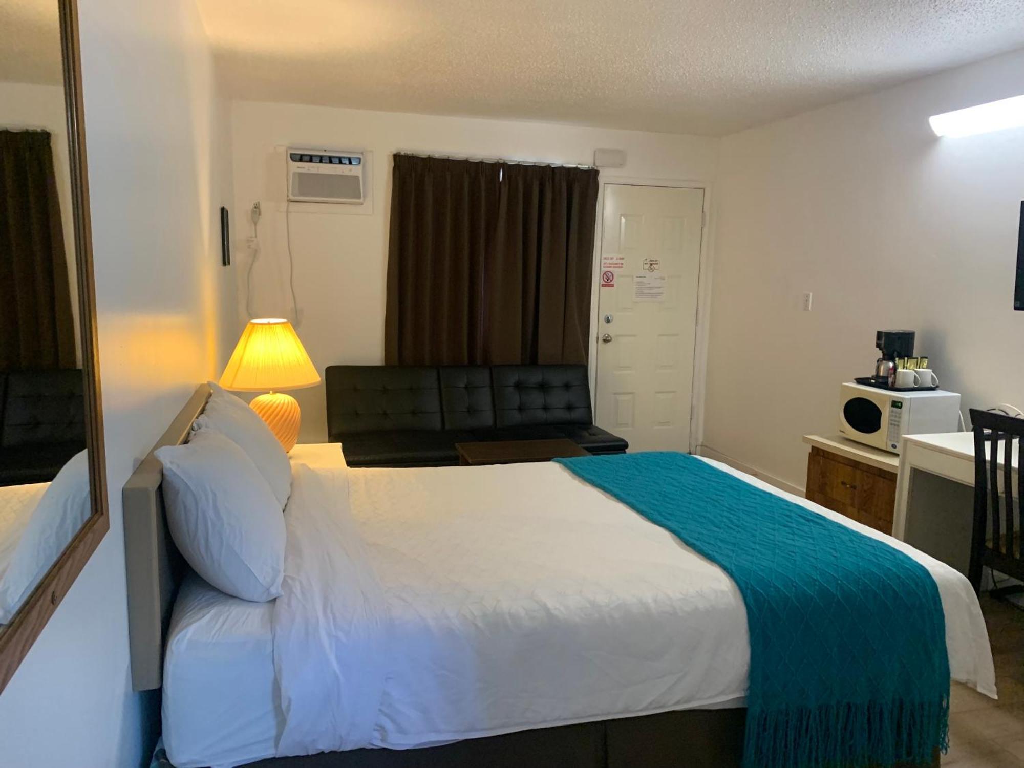Swiss Sunset Inn Penticton Eksteriør bilde